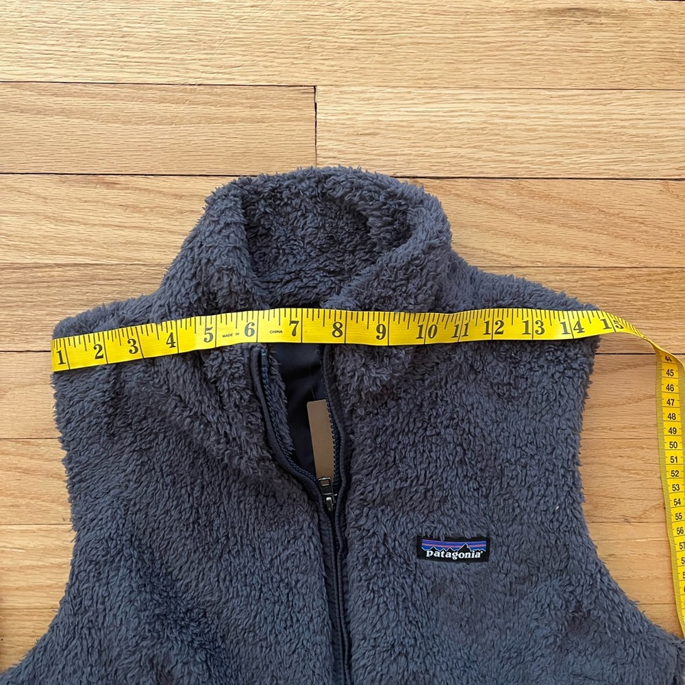 Patagonia. Los Gatos vest. Size M. Perfect condition. New with tags. - Picture 4 of 8